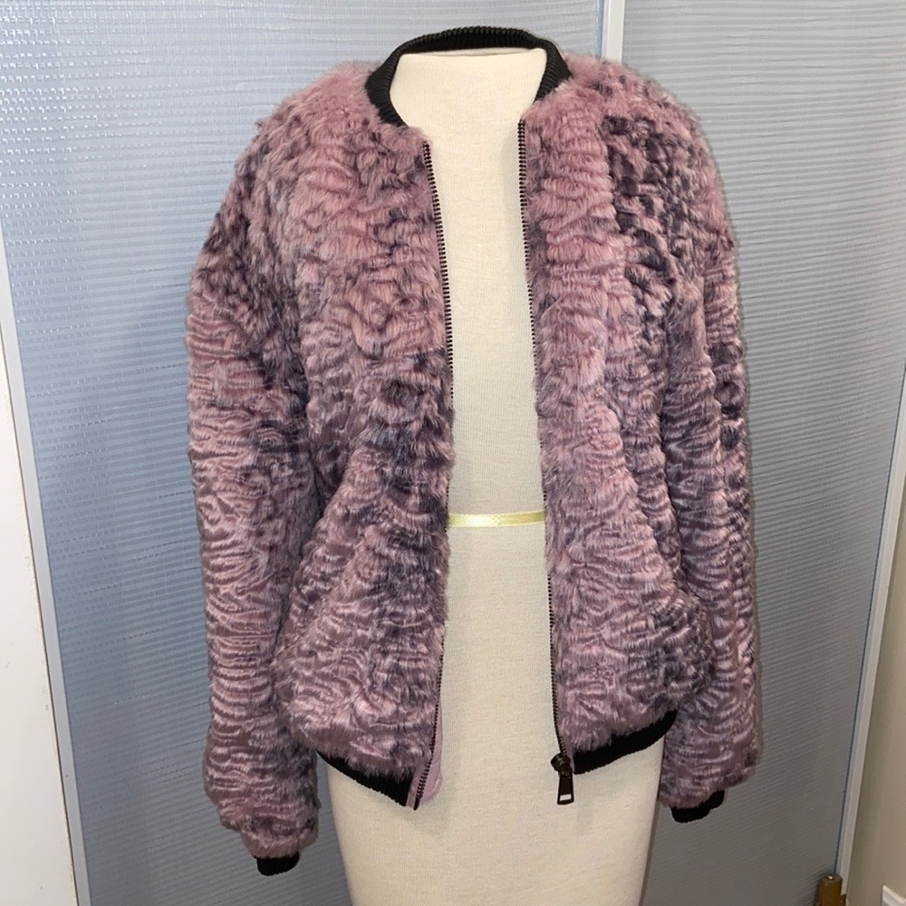 GUESS BRAND NEW SMALL GIRLS FAUX FUR COAT